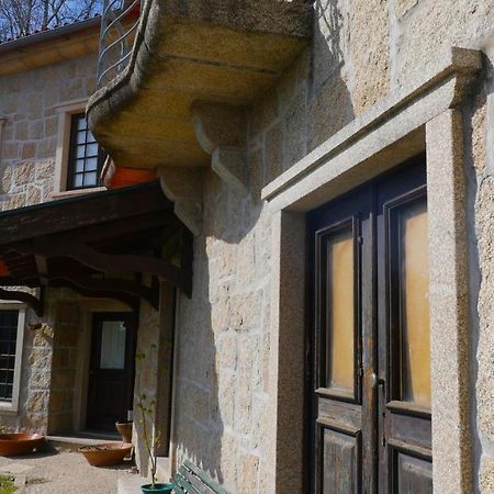 Maison d'hôtes Alvores Do Tempo - Quinta De Turismo Rural à Castro Daire Extérieur photo