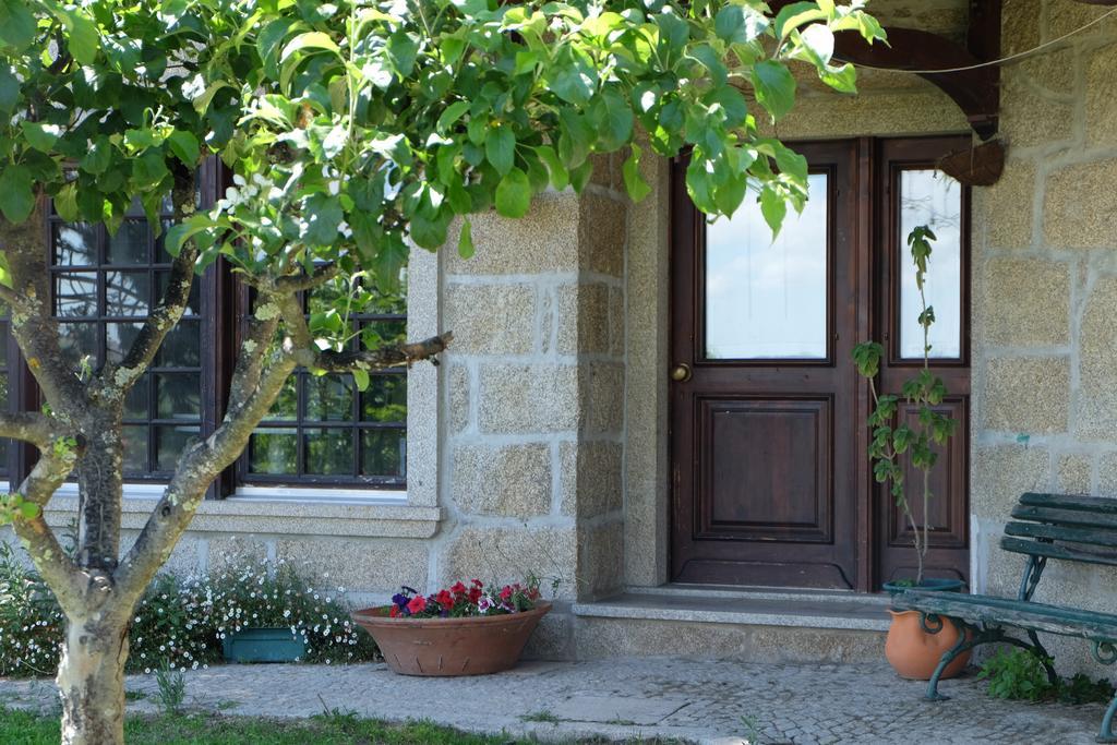 Maison d'hôtes Alvores Do Tempo - Quinta De Turismo Rural à Castro Daire Extérieur photo